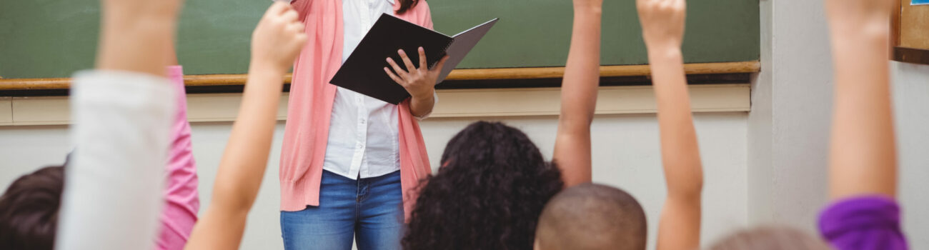 Teaching assistant during class